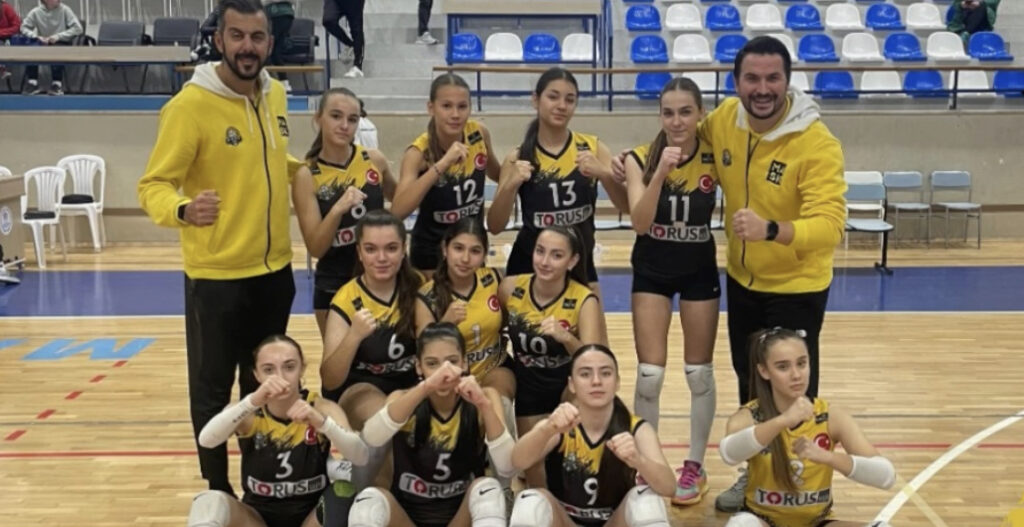 ALANYA MASK SPOR KULÜBÜ’NÜN YILDIZ KIZLARI YENİLGİSİZ ŞAMPİYONLUK YOLUNDA!