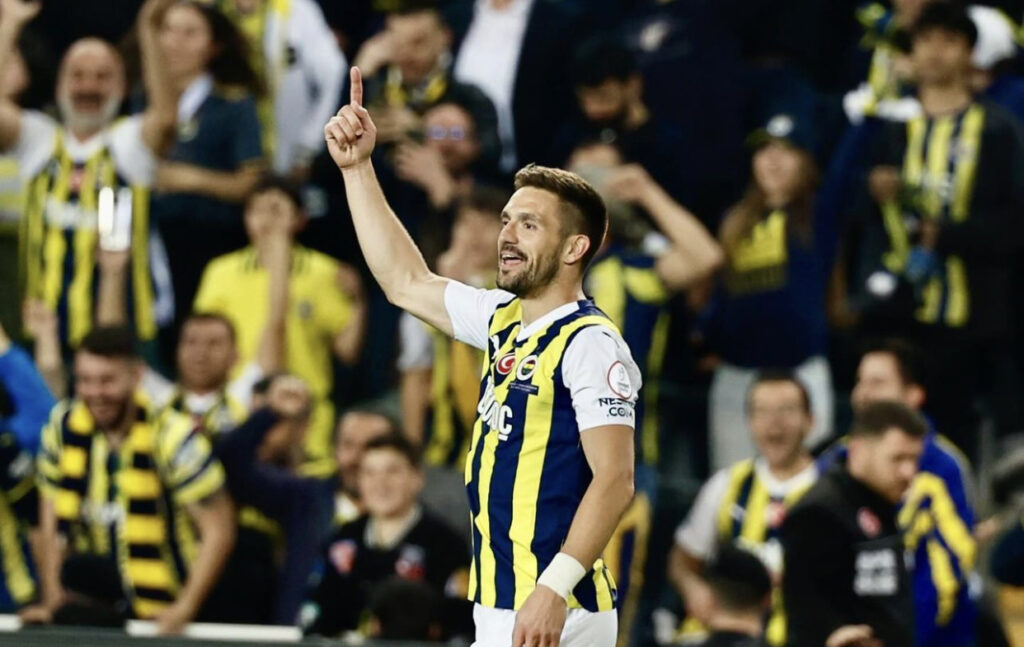 FENERBAHÇE’NİN MAESTROSU DUSAN TADİC!