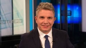 TRT SPOR SPİKERİ ERDOĞAN ARIKAN, MAÇ ANLATIRKEN KALP KRİZİ GEÇİRDİ