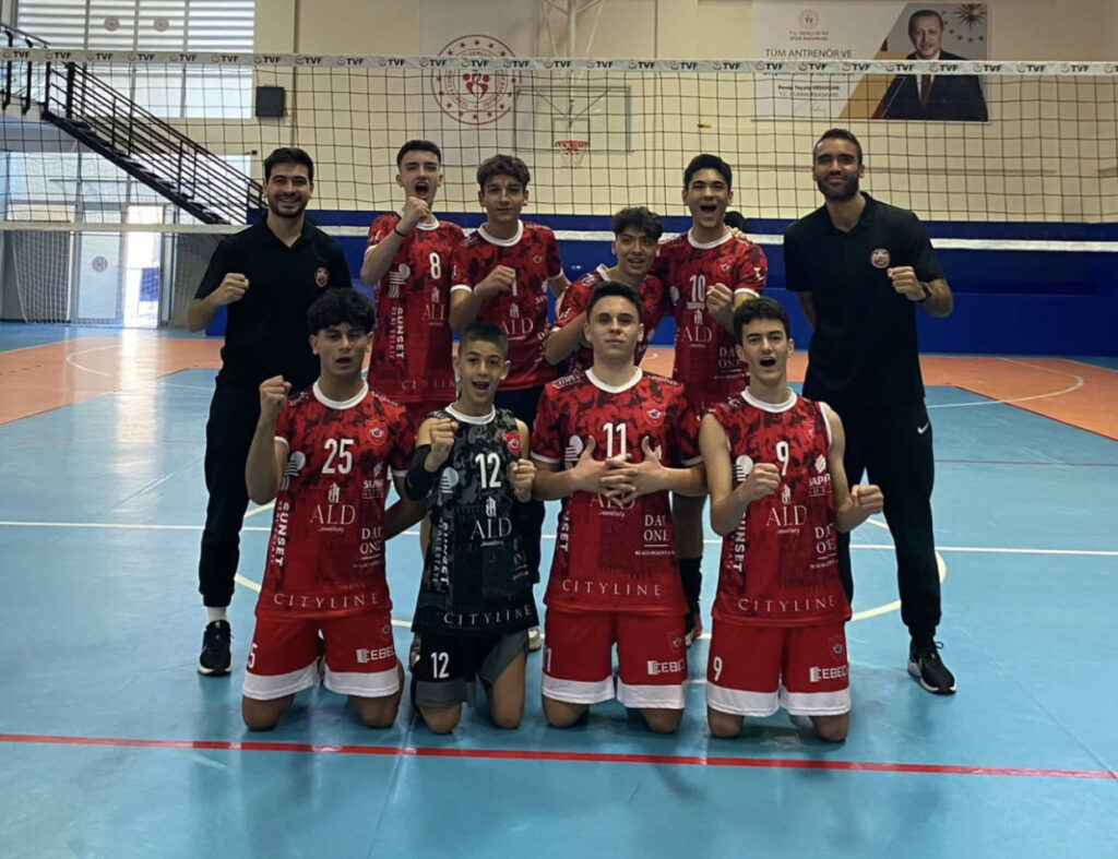 ALANYA’NIN KÜÇÜK EFELERİ, ANTALYA LİGİ’NE SET VERMEDEN GALİP BAŞLADI