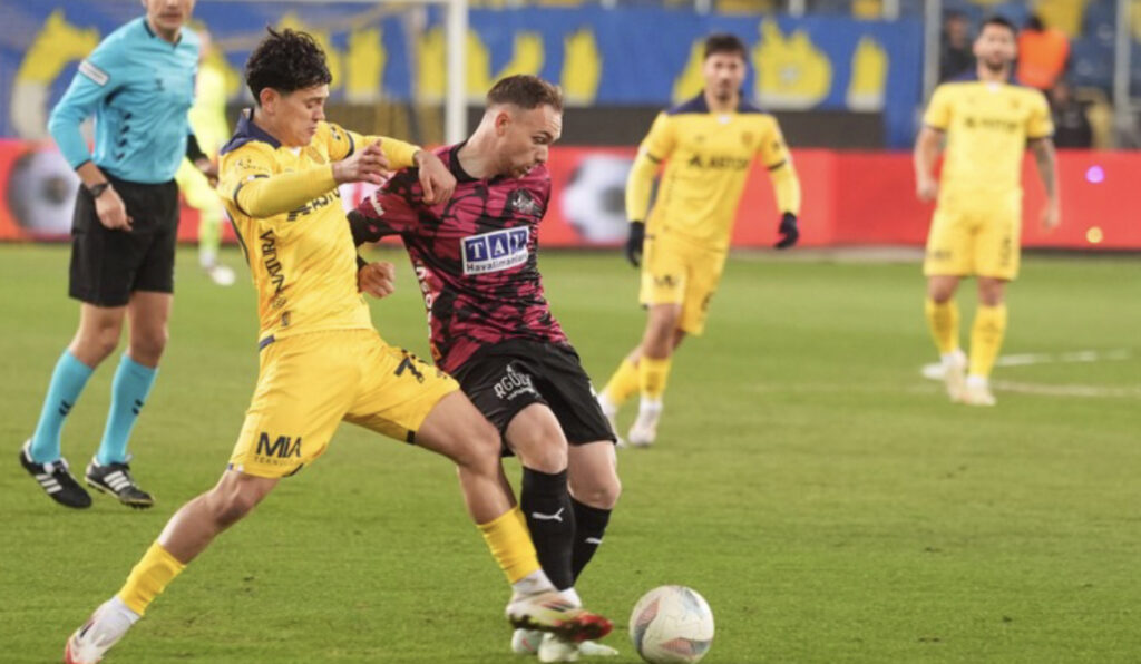 ALANYASPOR, KUPAYA VEDA ETTİ