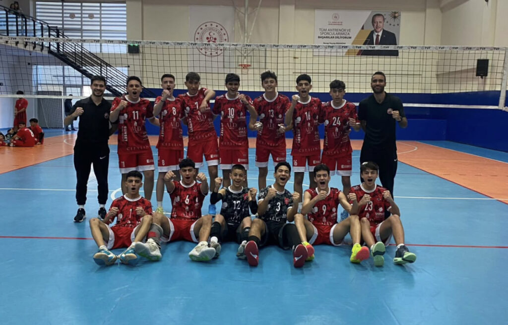 ALANYA BELEDİYESPOR’UN YILDIZLARI, ANTALYA LİGİ’NE 3 PUANLA BAŞLADI