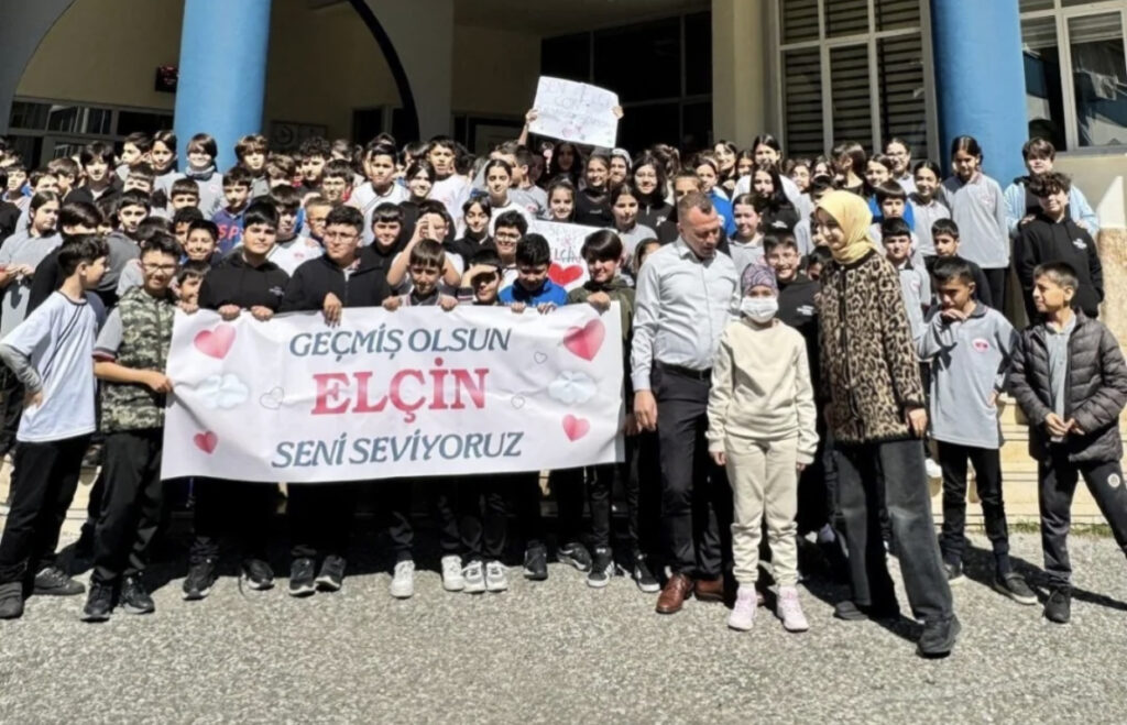 KALPLER ELÇİN İÇİN ATTI: OKUL BAHÇESİNDE COŞKULU KARŞILAMA