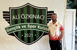 BÜLENT HOCA KULÜBÜNE VEDA ETTİ