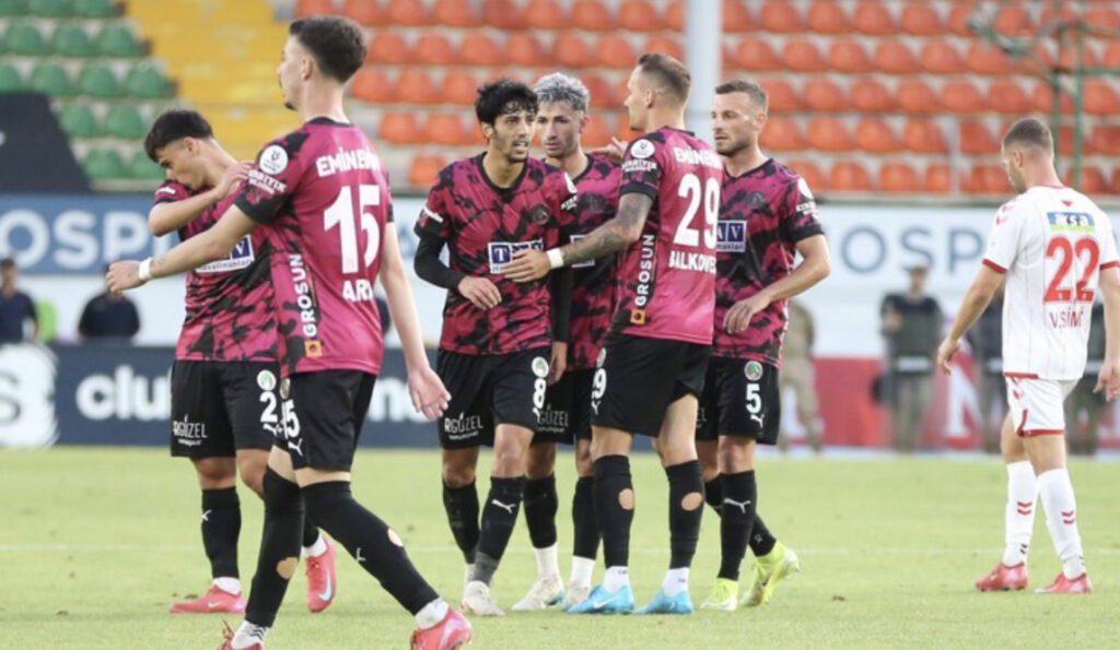 ALANYASPOR, SEZONU GALİBİYETLE KAPATTI