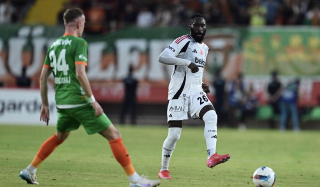 ALANYASPOR, BEŞİKTAŞ KARŞISINDA 1 PUANI KAPTI