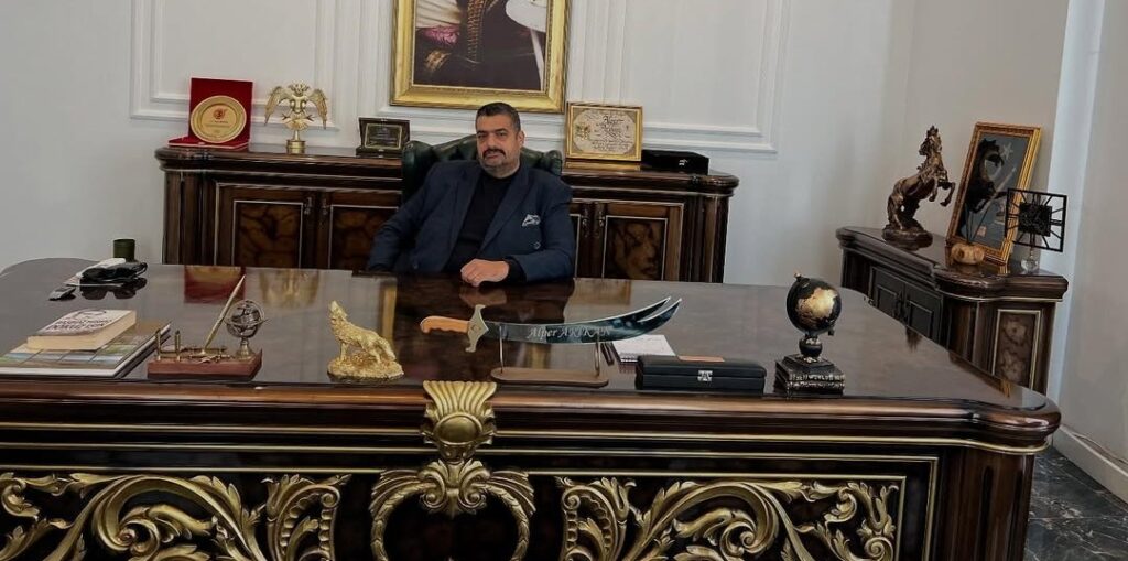 ALPER ARIKAN ZAFER PARTİSİ’NDE YENİ GÖREVİNE HAZIRLANIYOR