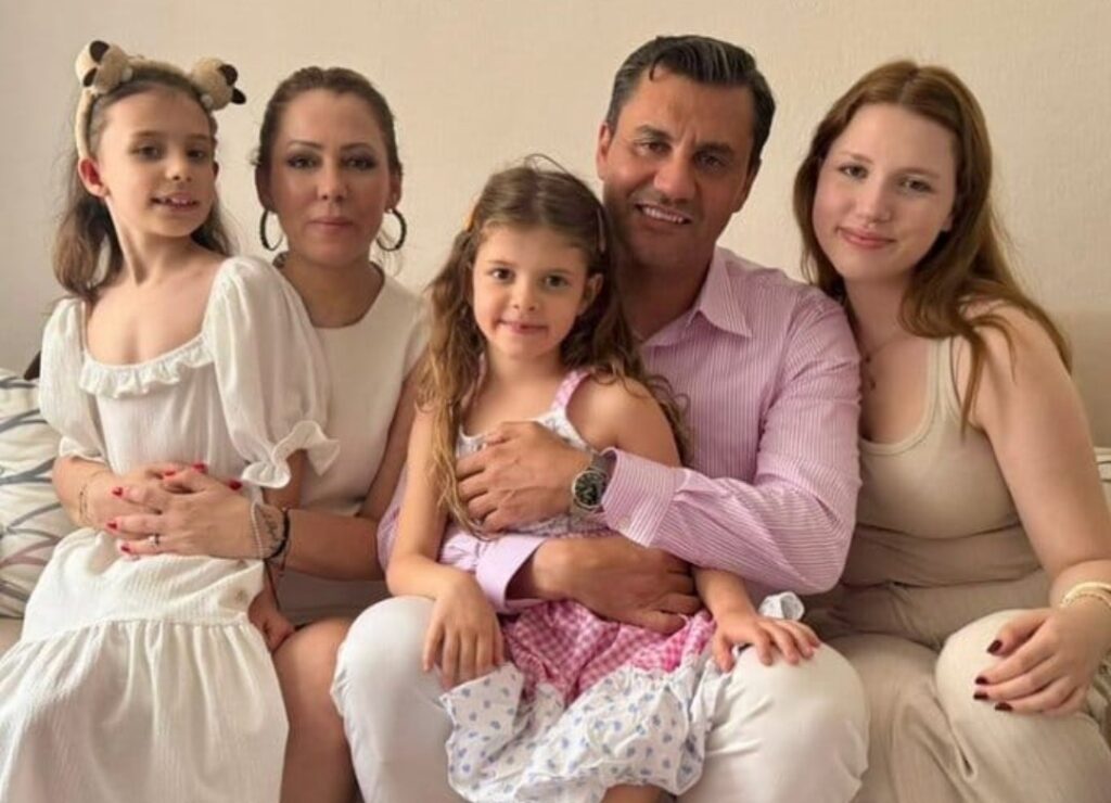 FERDİ ZEYREK HAYATINI KAYBETTİ