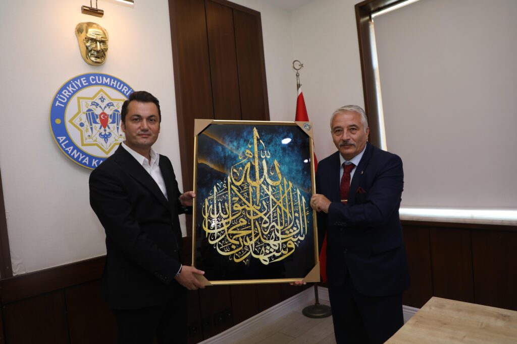 BAŞKAN KURT VE EKİBİ’NDEN KAYMAKAM ÖZTÜRK’E HAYIRLI OLSUN ZİYARETİ