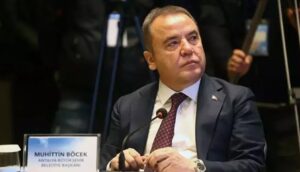 TUTUKLU BAŞKAN MUHİTTİN BÖCEK HASTANEYE KALDIRILDI