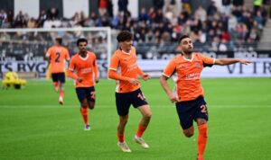 BAŞAKŞEHİR, GERİDEN GELİP 3 GOLLE AVANTAJI KAPTI