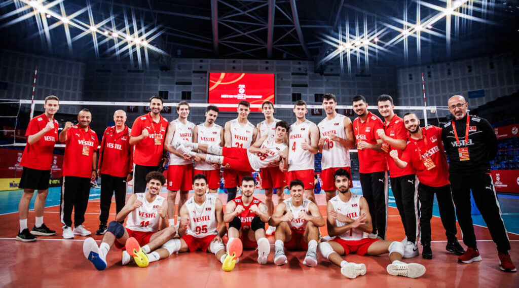 U21 ERKEK MİLLİ VOLEYBOL TAKIMIMIZ, DÜNYA ŞAMPİYONASI’NDA SON 16’DA!