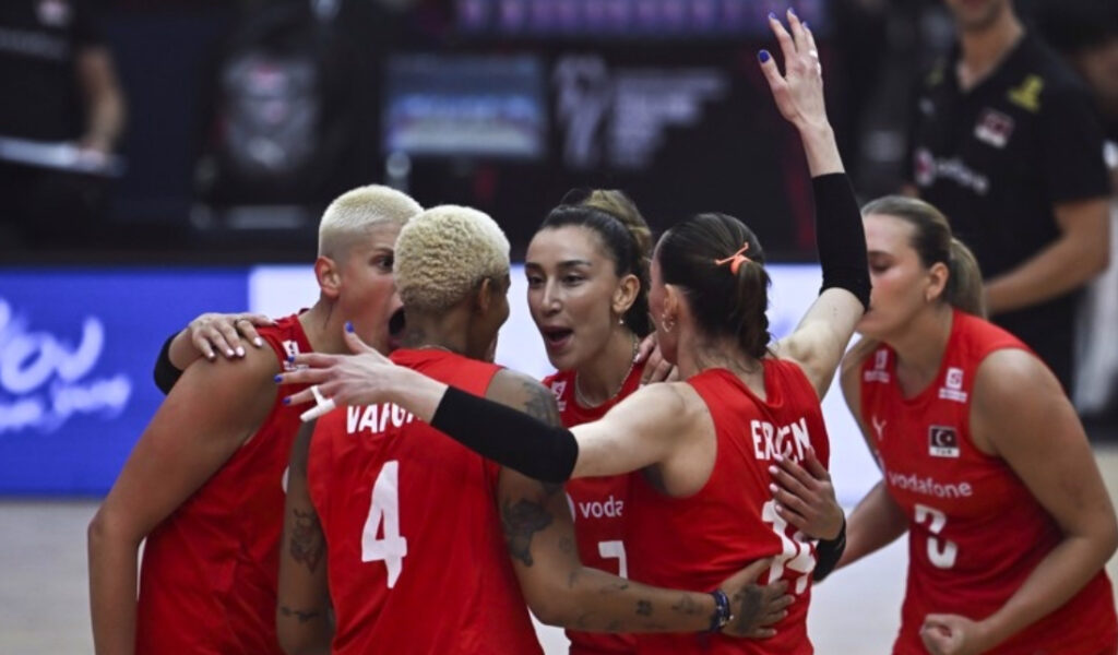 FİLENİN SULTANLARI, DÜNYA ŞAMPİYONASI’NDA YARI FİNALDE!