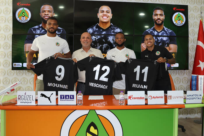 CORENDON ALANYASPOR’DAN 3 İMZA DAHA!