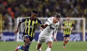 ALANYASPOR, 90+3’DE BULDUĞU GOLLE FENERBAHÇE İLE BERABERE KALDI