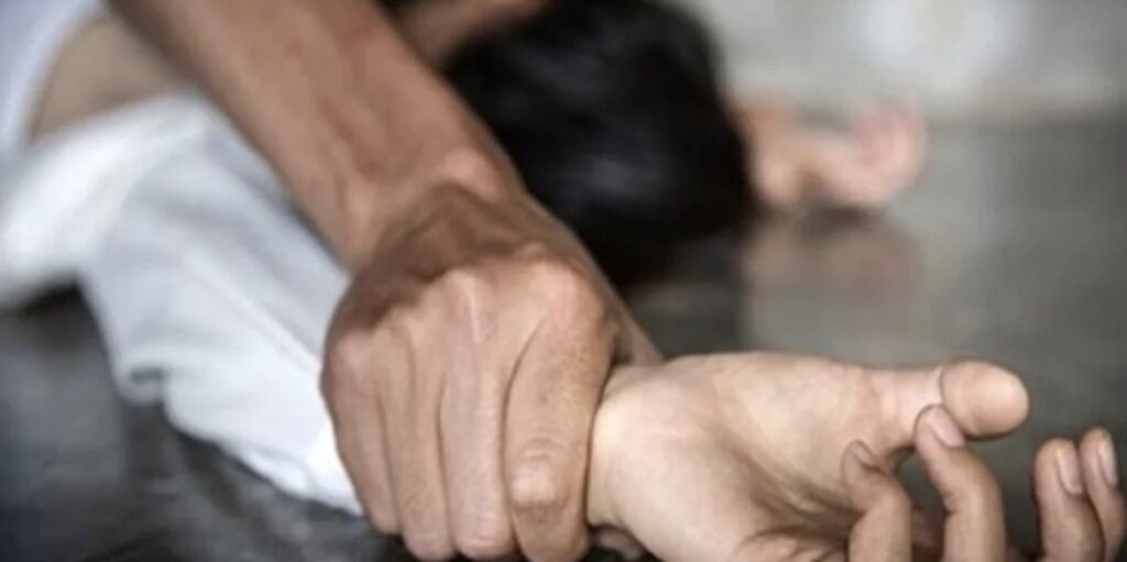 ENGELLİYE CİNSEL SALDIRI DAVASINDA HEKİM ÇARK ETTİ