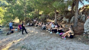 ALKÜ, TEKNOLOJİ BAĞIMLILIĞIYLA MÜCADELEDE“TECH DETOX” KAMPINDA ULUSLARARASI ÖĞRENCİLERİ BULUŞTURDU