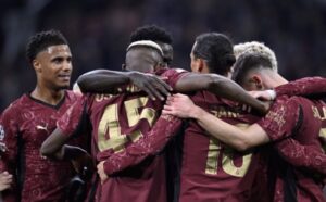 OSİMHEN HAT-TRİCK YAPTI, GALATASARAY AJAX’I 3 GOLLE DEVİRDİ