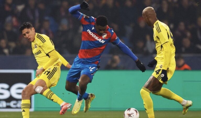 FENERBAHÇE, VİKTORİA PLZEN İLE GOLSÜZ BERABERE KALDI