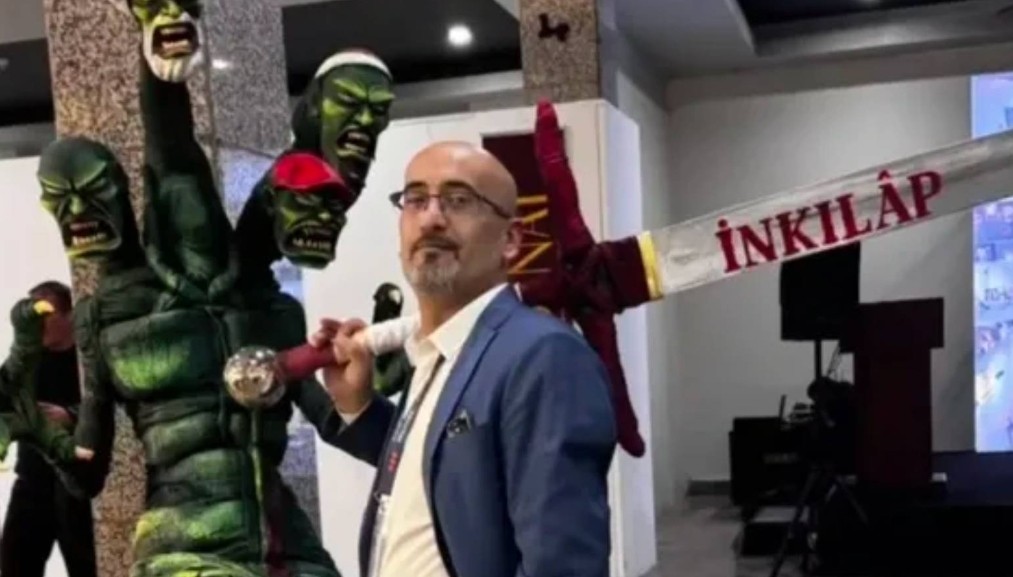 “İNKILAP” HEYKELİNE TUTUKLAMA