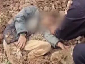 KAYIP KÜÇÜK ÇOCUK TOPRAĞA GÖMÜLÜ BULUNDU