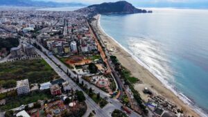 ATATÜRK CADDESİ ASFALTLA BULUŞTU