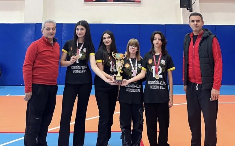 ANTALYA’DA FLOOR CURLİNG’DE ŞAMPİYONLUĞUN ADI YİNE EGVEB!