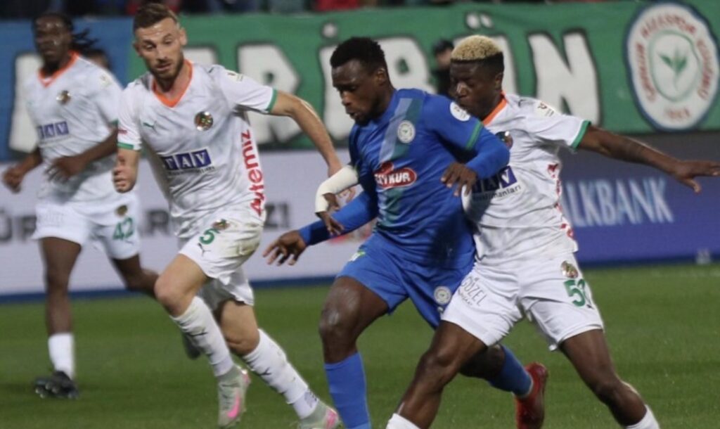 ALANYASPOR, RİZE DEPLASMAN’INDAN 1 PUANLA DÖNÜYOR!