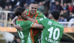 ALANYASPOR, KENDİ EVİNDE KONYASPOR’U 2 GOLLE MAĞLUP ETTİ