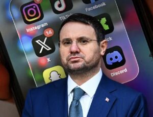 BAKAN GÜRLEK: SOSYAL MEDYADA KİMLİĞİ BELLİ OLMAYAN YORUM DÖNEMİ SONA ERİYOR