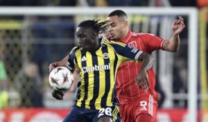 FENERBAHÇE, EVİNDE NOTTİNGHAM FOREST’A MAĞLUP OLDU