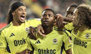 FENERBAHÇE KUPADA ÇEYREK FİNALDE, GAZİANTEP FK KUPAYA VEDA ETTİ