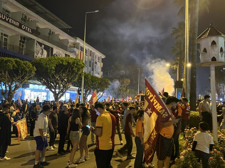 ALANYA, GALATASARAY’IN 26. ŞAMPİYONLUĞUNU KUTLUYOR!