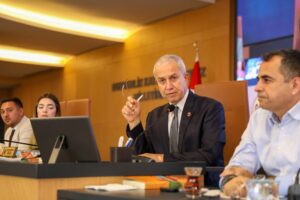 ÖZÇELİK: “ALANYA’YI PLANLI ŞEKİLDE YENİLİYORUZ”