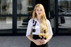 “BARBİE KAYMAKAM’A TERFİ: VALİ YARDIMCISI OLDU”