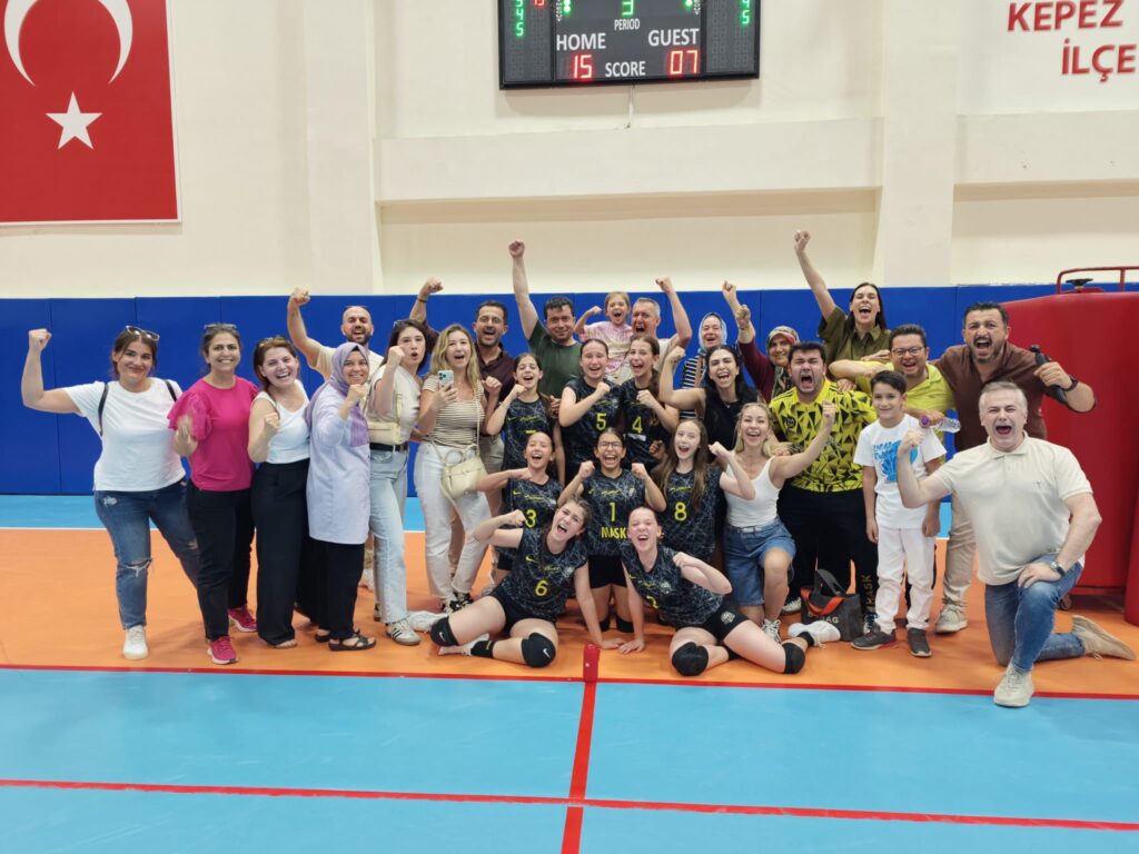 ALANYA MASK SPOR KULÜBÜ MİNİ KIZ VOLEYBOL TAKIMI NAMAĞLUP FİNALDE