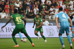 İLK YARI SONUCU l AMEDSPOR 0-0 ERZURUMSPOR POZİSYONLARI İZLE
