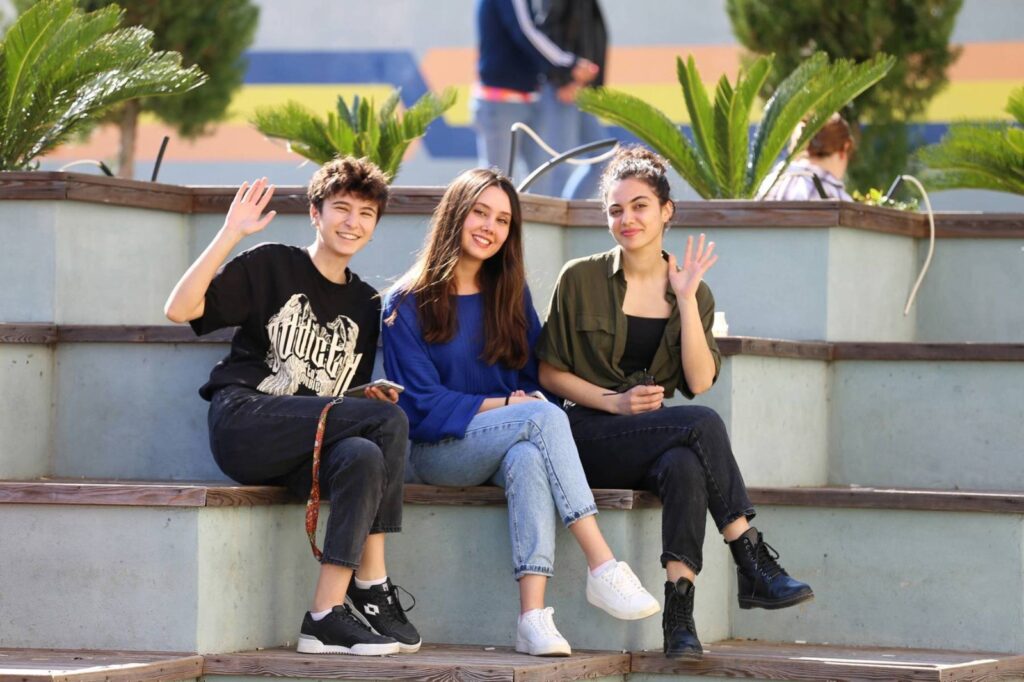 ALKÜ’DE YKS BAŞARISI