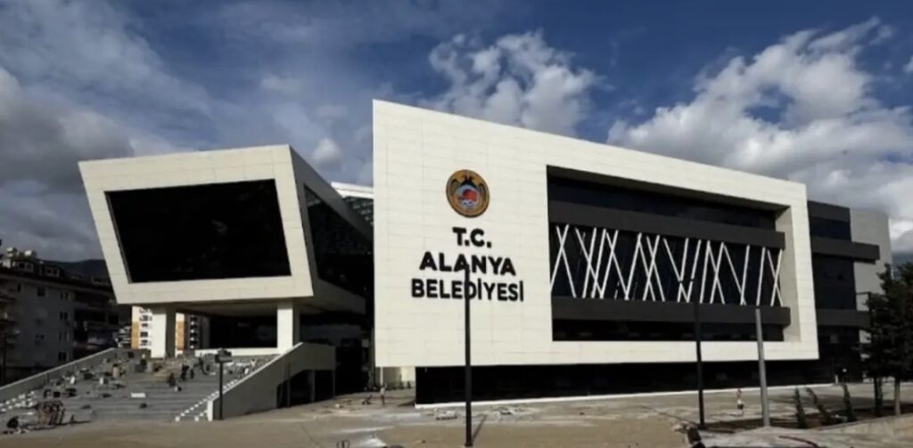ALANYA BELEDİYESİ’NDE GECE MESAİSİ