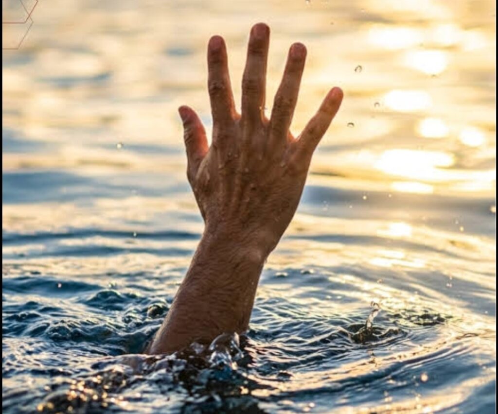 ALANYA RIHTIM’DA DENİZDE KORKU DOLU BEKLEYİŞ