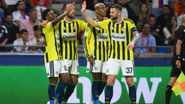 LYON 1-2 FENERBAHÇE l GENİŞ MAÇ ÖZETİ İZLE
