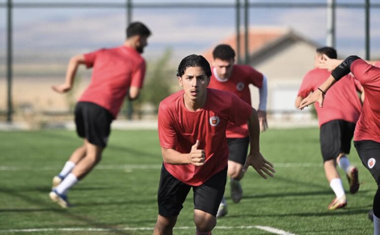 ALANYALI EMRE AKTAŞ’IN ALANYA BELEDİYESPOR’DAN 2. LİG’E UZANAN KARİYERİ!