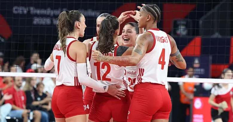 TÜRKİYE 1 ( 25-20 ) 0 SIRBİSTAN l SET SAYISINI İZLE