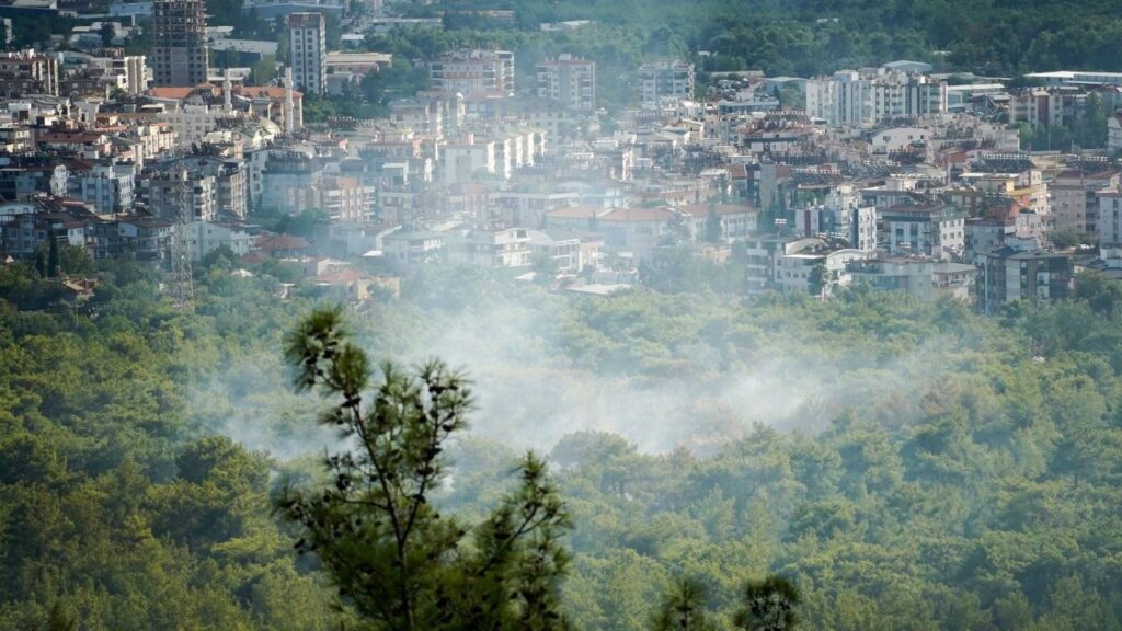 ANTALYA’DA ALEV ALARMI
