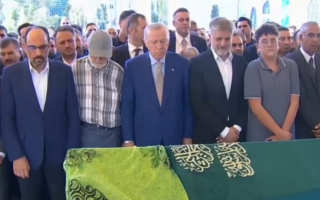 BAŞKAN ERDOĞAN ACILI BABAYI YALNIZ BIRAKMADI